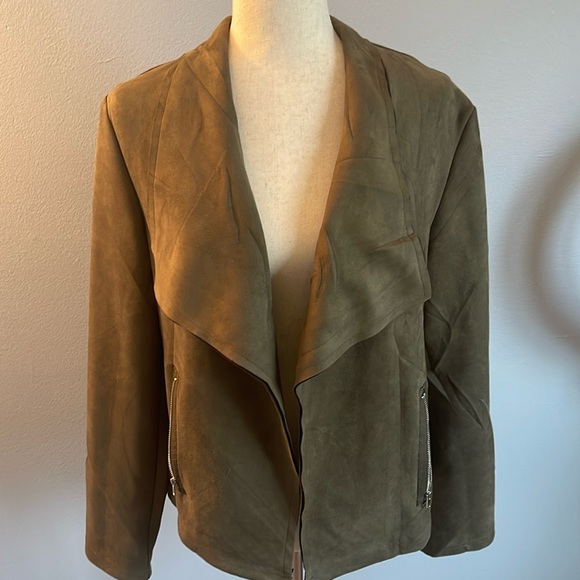 NEVER WORN! Olive Green Faux Suede Jacket - Picture 4 of 8